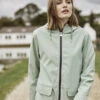 Ciré Vert Amande Femme -Terre De Marins prod 10620 imper cire vert pale fecirec 666x812 fc7ea0111e0b
