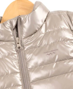 Doudoune Sans Manches Fille Doré 7 Doudoune Sans Manches Fille Doré -Terre De Marins prod 10679 doudoune parme dore xaria 666x812 fc7ea0111e0b