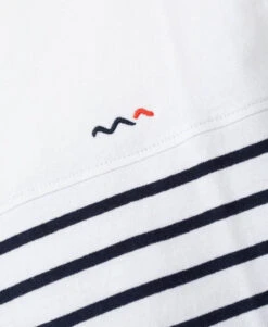 Marinière Manches Courtes Homme Fond Blanc Rayé Bleu Marine 8 Marinière Manches Courtes Homme Fond Blanc Rayé Bleu Marine -Terre De Marins prod 4562 mariniere mc fond blanc raye indigo gaspar 666x812 fc7ea0111e0b