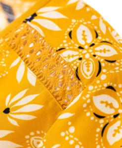 Blouse Manches Courtes Imprimé Jaune Femme -Terre De Marins prod 6021 blouse mc imprime jaune claie 666x812 fc7ea0111e0b