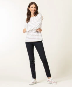 Marinière Manches Longues Femme Fond Blanc Rayé Beige -Terre De Marins prod 6673 mariniere ml fond blanc raye sable pacage 666x812 fc7ea0111e0b