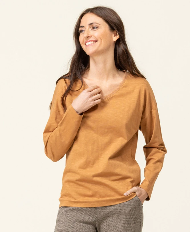 T-shirt Camel Femme Manches Longues Col V 3 T-shirt Camel Femme Manches Longues Col V