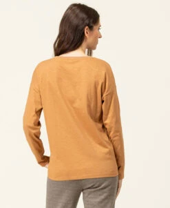 T-shirt Camel Femme Manches Longues Col V 8 T-shirt Camel Femme Manches Longues Col V -Terre De Marins prod 8011 tee shirt ml camel triol 666x812 fc7ea0111e0b