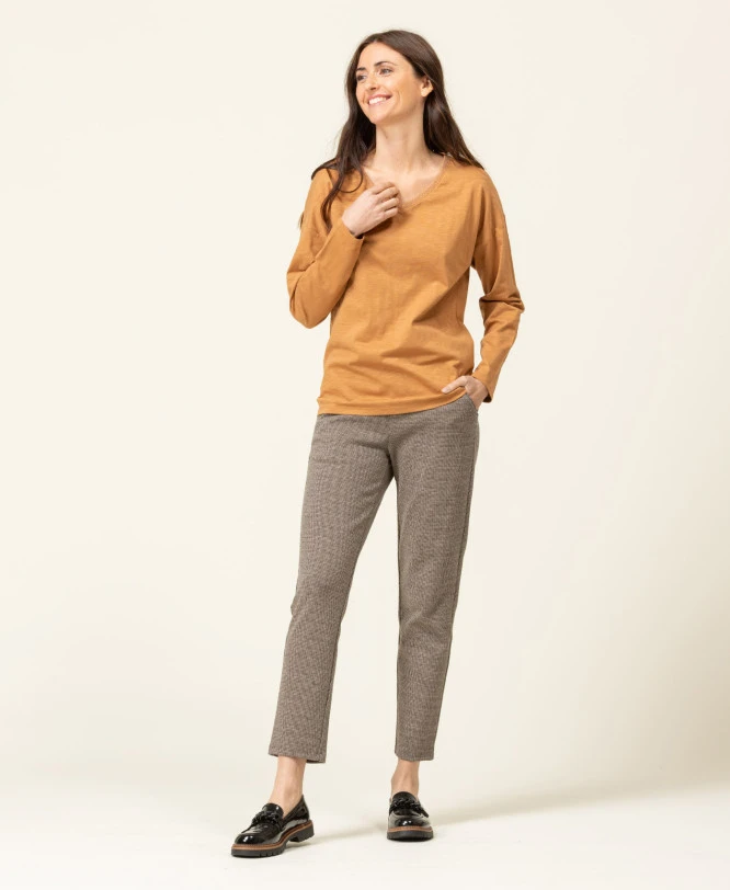 T-shirt Camel Femme Manches Longues Col V 6 T-shirt Camel Femme Manches Longues Col V – Image 4