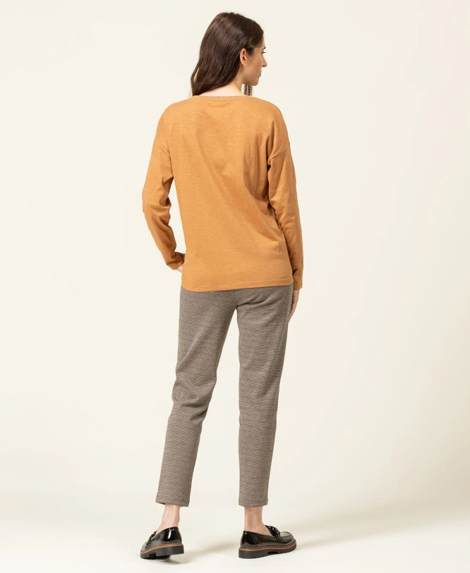 T-shirt Camel Femme Manches Longues Col V 7 T-shirt Camel Femme Manches Longues Col V – Image 5