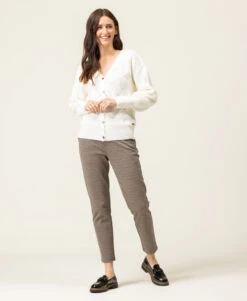 Gilet Blanc Cassé Femme Boutons Dorés -Terre De Marins prod 8023 cardigan tricot naturel kouros 666x812 fc7ea0111e0b