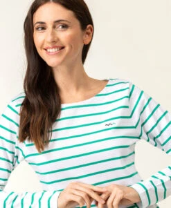 Marinière Manches Longues Femme Fond Blanc Rayé Vert 9 Marinière Manches Longues Femme Fond Blanc Rayé Vert -Terre De Marins prod 8537 mariniere ml fond naturel raye vert pacage 666x812 fc7ea0111e0b
