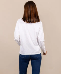 T-shirt Manches Longues Blanc Cassé Col V Femme 8 T-shirt Manches Longues Blanc Cassé Col V Femme -Terre De Marins prod 9062 tee shirt ml blanc casse triol 666x812 fc7ea0111e0b