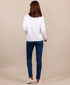 T-shirt Manches Longues Blanc Cassé Col V Femme 11 T-shirt Manches Longues Blanc Cassé Col V Femme -Terre De Marins prod 9065 tee shirt ml blanc casse triol 666x812 fc7ea0111e0b